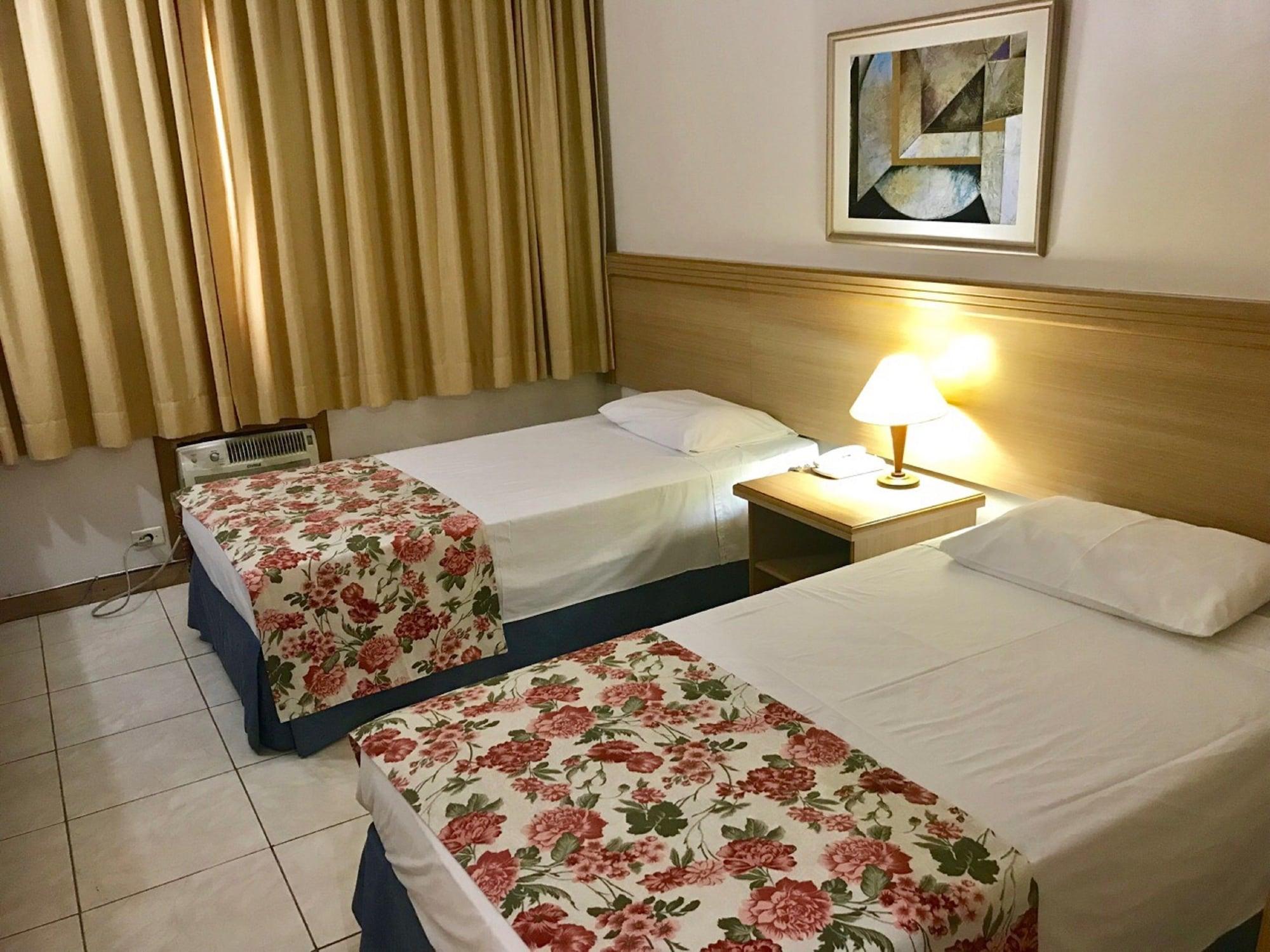Hotel Dan Inn Сан-Жозе-дус-Кампус Екстер'єр фото